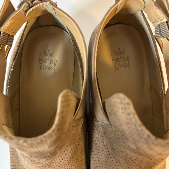 Kate&Mel | Tan Faux Suede Ankle Boots with gold Accents | Size 9 - Picture 4 of 5